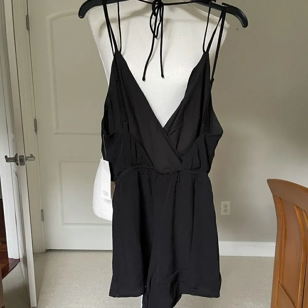 NWT Tobi Split Ways Wrap Romper - Picture 3 of 9